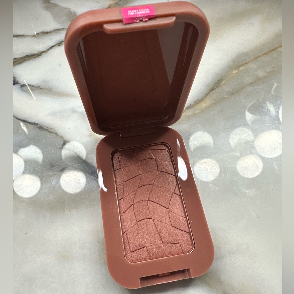 NYX Buttermelt Blush - Feeling Butta - Picture 5 of 6